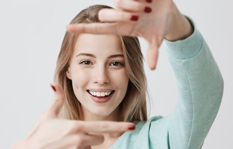 Inland Family Optometry patient receiving attentive eye care