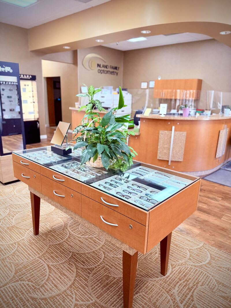 Optical reception area with eyewear display and front desk
